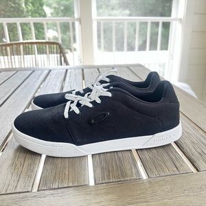 Oakley Mens Canvas Shoe Black Size 11.5